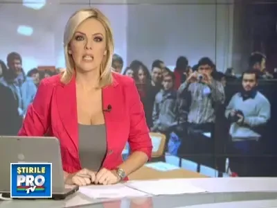 Robotii minune: Firefighter stinge incendii si Swim Green aduna gunoiul