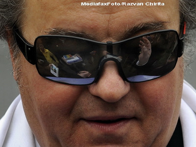 Corneliu Vadim Tudor a aflat astazi oficial ca este urmarit penal! VIDEO