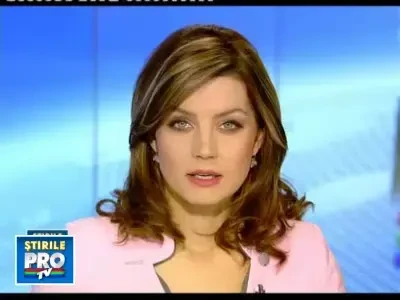 Faleza se prabuste. La Eforie Sud, soseaua ar putea fi afectata