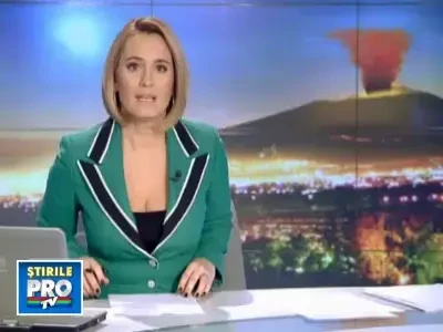 Roci aruncate la zeci de metri inaltime. Vulcanul Etna s-a trezit. Video