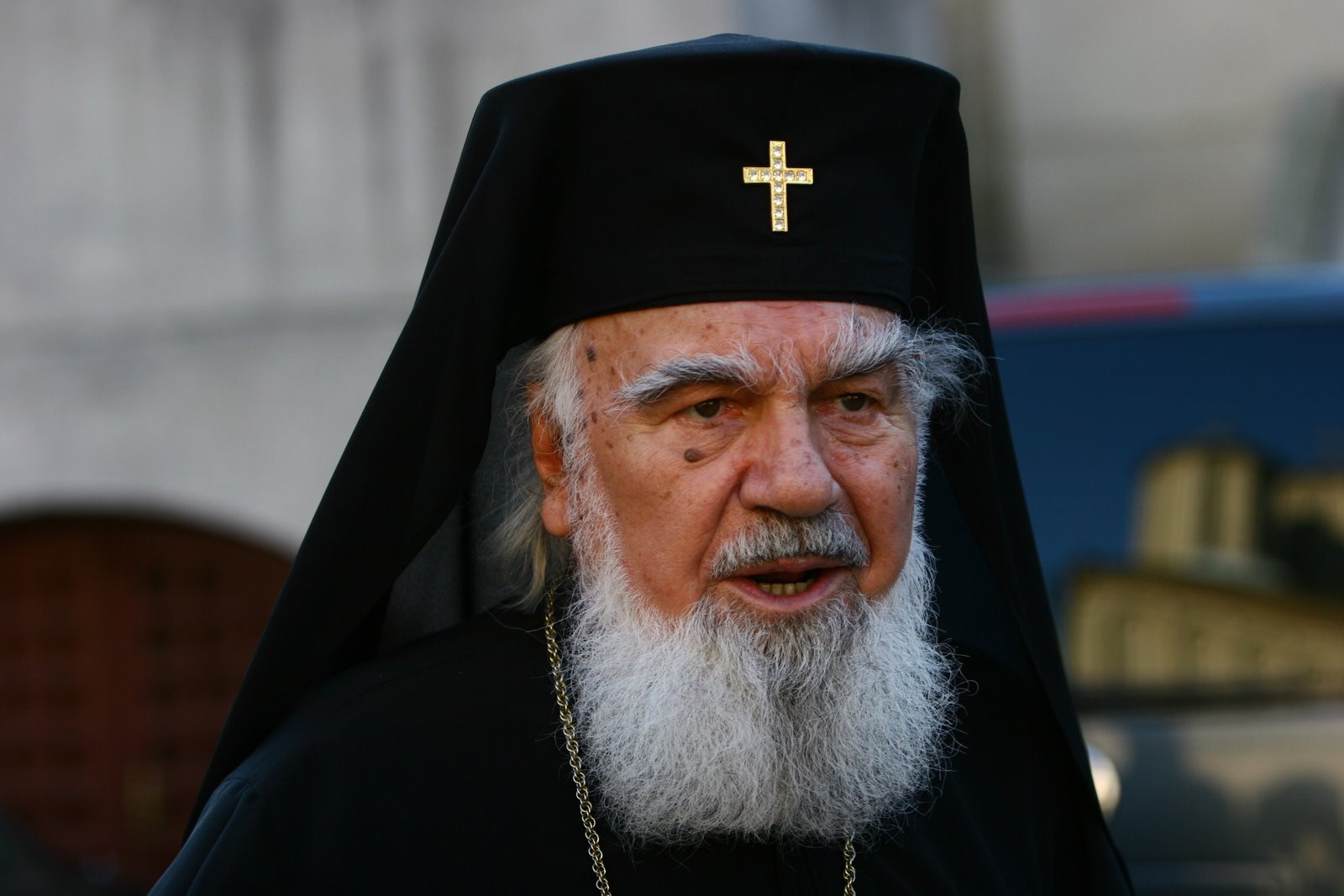 IPS Bartolomeu, viata si controversele din jurul sau