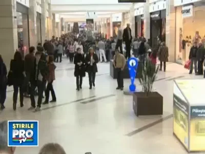 Tot mai multi romani, la munca in strainatate.Criza a schimbat destinatiile