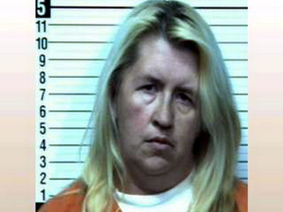 Arestata pentru jocuri sexuale cu minori! Baietii, suparati ca era urata