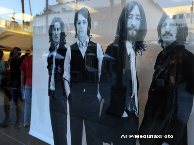 Proprietarul celei mai mari colectii Beatles de pe glob este .. un fan