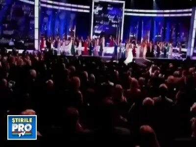 Are 17 ani si este cea mai frumoasa femeie din America! Video