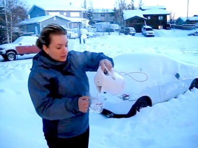 Ce se intampla daca arunci apa fiarta in aer, la -30° Celsius? Video