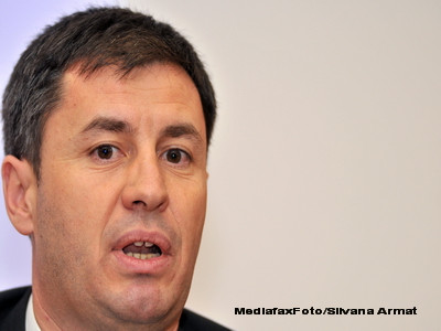 Un senator PSD il acuza pe ministrul Igas de contrabanda si-i cere demisia