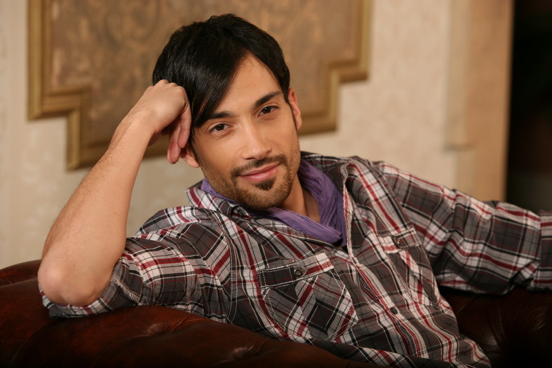 Costin Sforaru a intrat cu dureri de cap in noul an