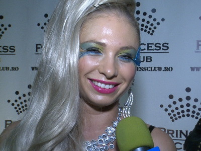 Noua blonda a lui Bote, gata sa se lupte cu fosta.Cu unghiile daca e nevoie