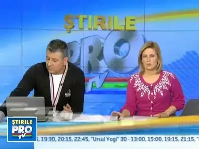 Urmariti de ghinion. A zecea oara in 2 luni cand o masina le intra in curte