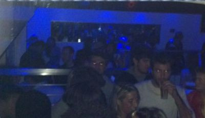 Mutu o face lata in club! Vezi cum s-a distrat ieri la Firenze! Video