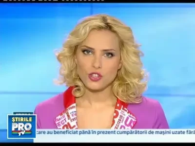 Incendiu fara victime la Targu Jiu! Acoperisul unui bloc a luat foc