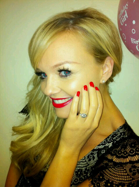 Emma Bunton, fosta Spice Girls, s-a logodit