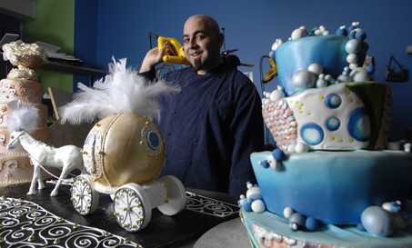 El e asul torturilor.Pretul unei prajituri ajunge la 10.000 de dolari.Video