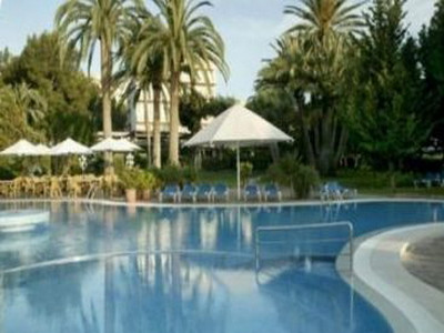 Ultimul trend in resorturile de lux: piscinele fanteziste. Cele mai spectaculoase piscine din lume