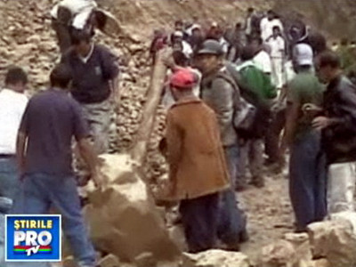 Furia naturii in Peru. Turistii de la Macchu Picchu, blocati de ploi. Video