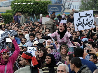 Romanii fug in numar tot mai mare din Egipt