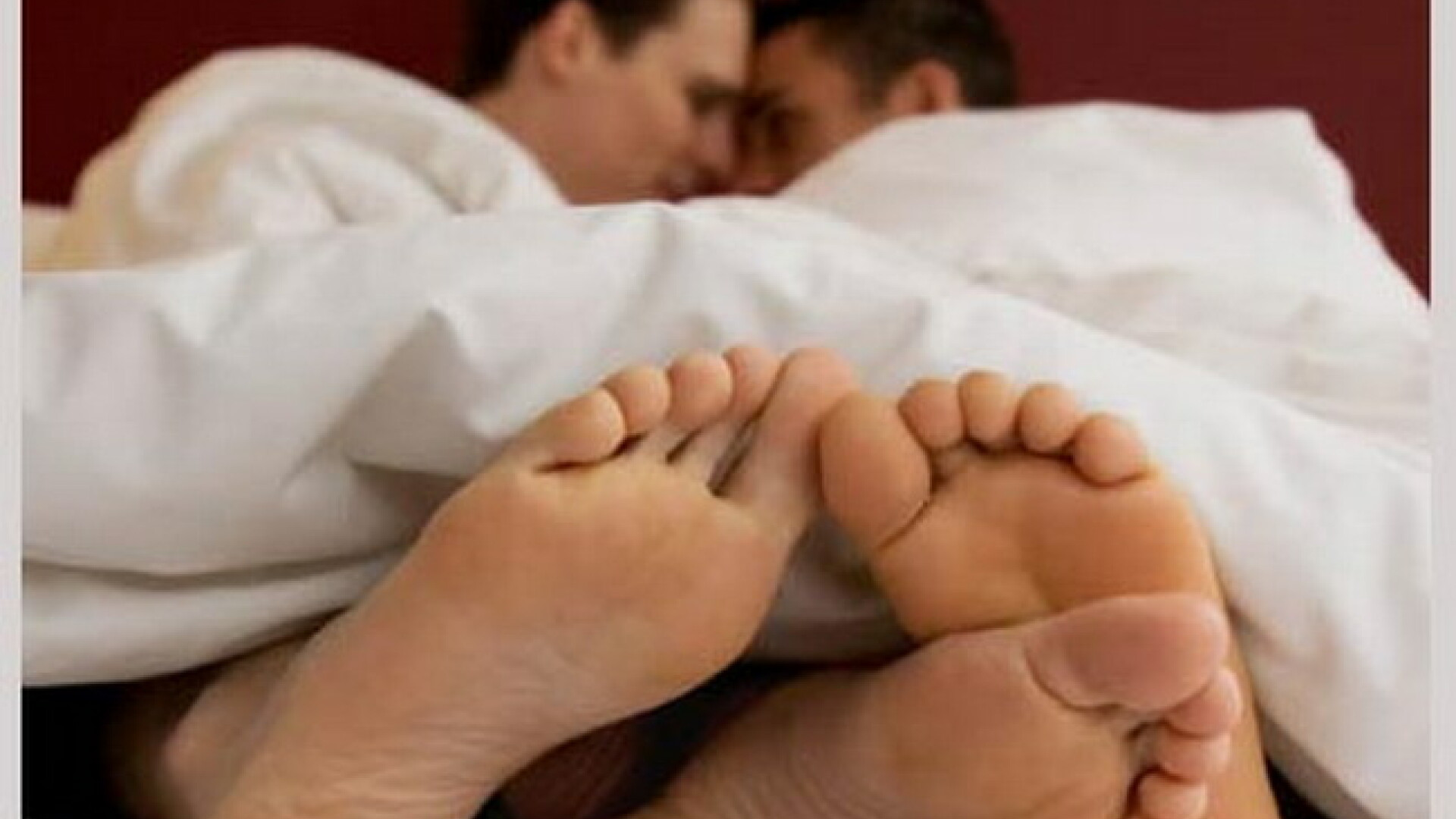 Cum sa iti pedepsesti iubitul daca te insala... cu un barbat?