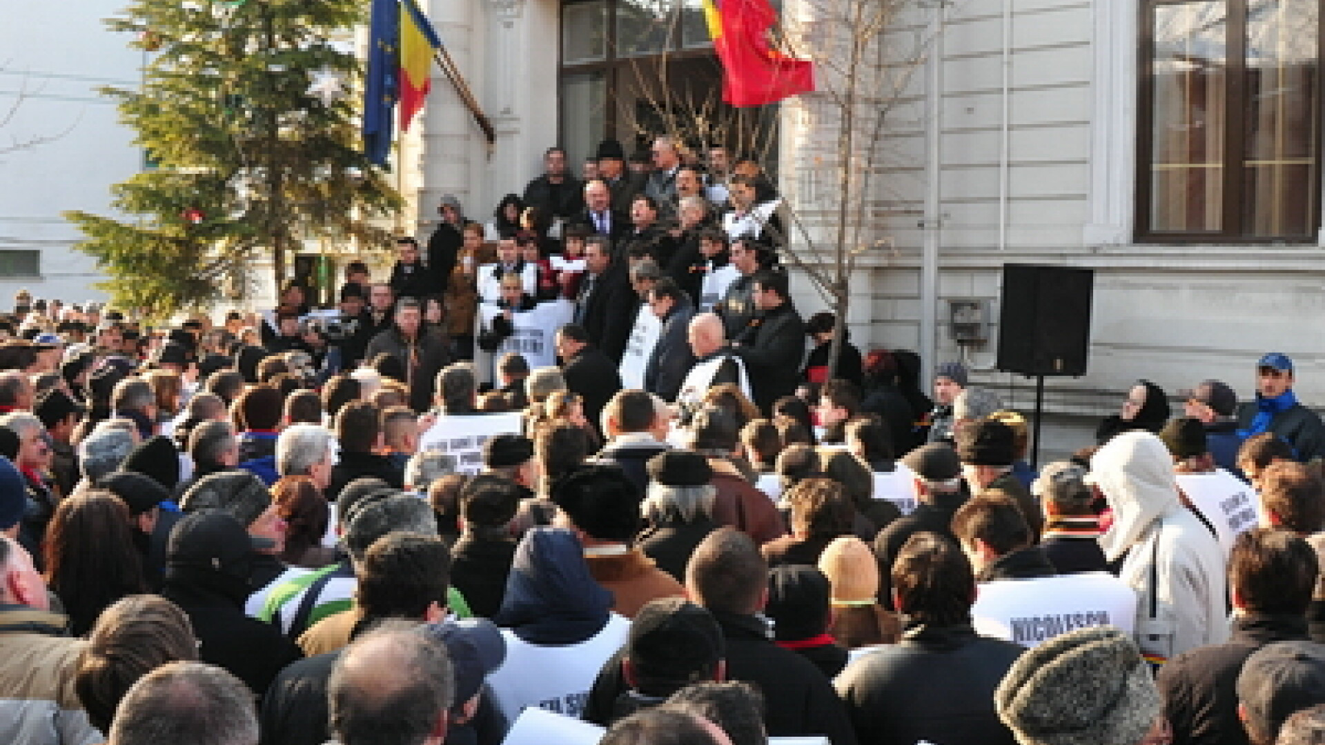 Filialele PSD si PDL din Arges au fost amendate pentru tulburarea linistii