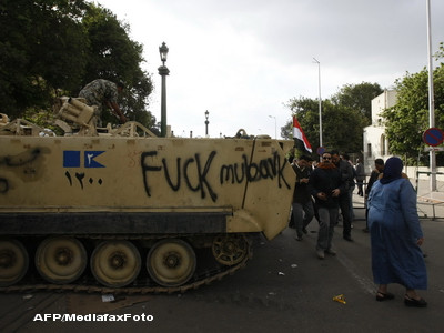 Catalin Radu Tanase din piata Tahrir, Cairo: "E atmosfera de razboi"