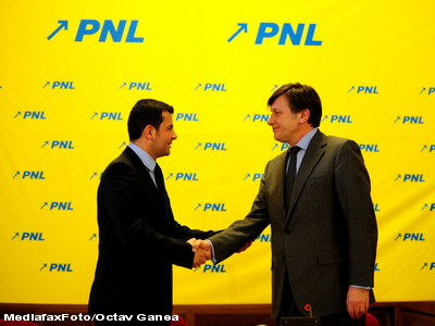 Antonescu: Daca PC e nemultumit, sa plece, USL nu se joaca de-a mofturile cu conservatorii