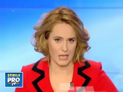 Telegondola de 10 mil de euro, blocata la inaugurare. Martor Elena Udrea