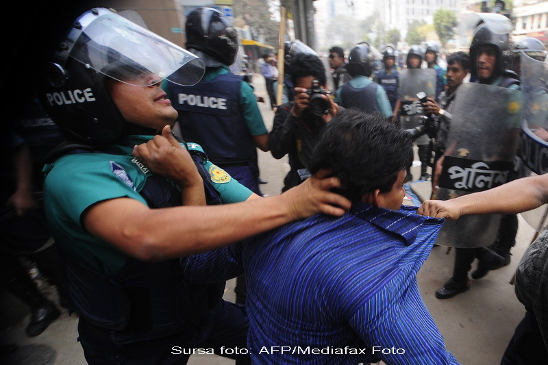 Dupa Tunisia, Egipt, Algeria si Iran au loc proteste si in Bahrain