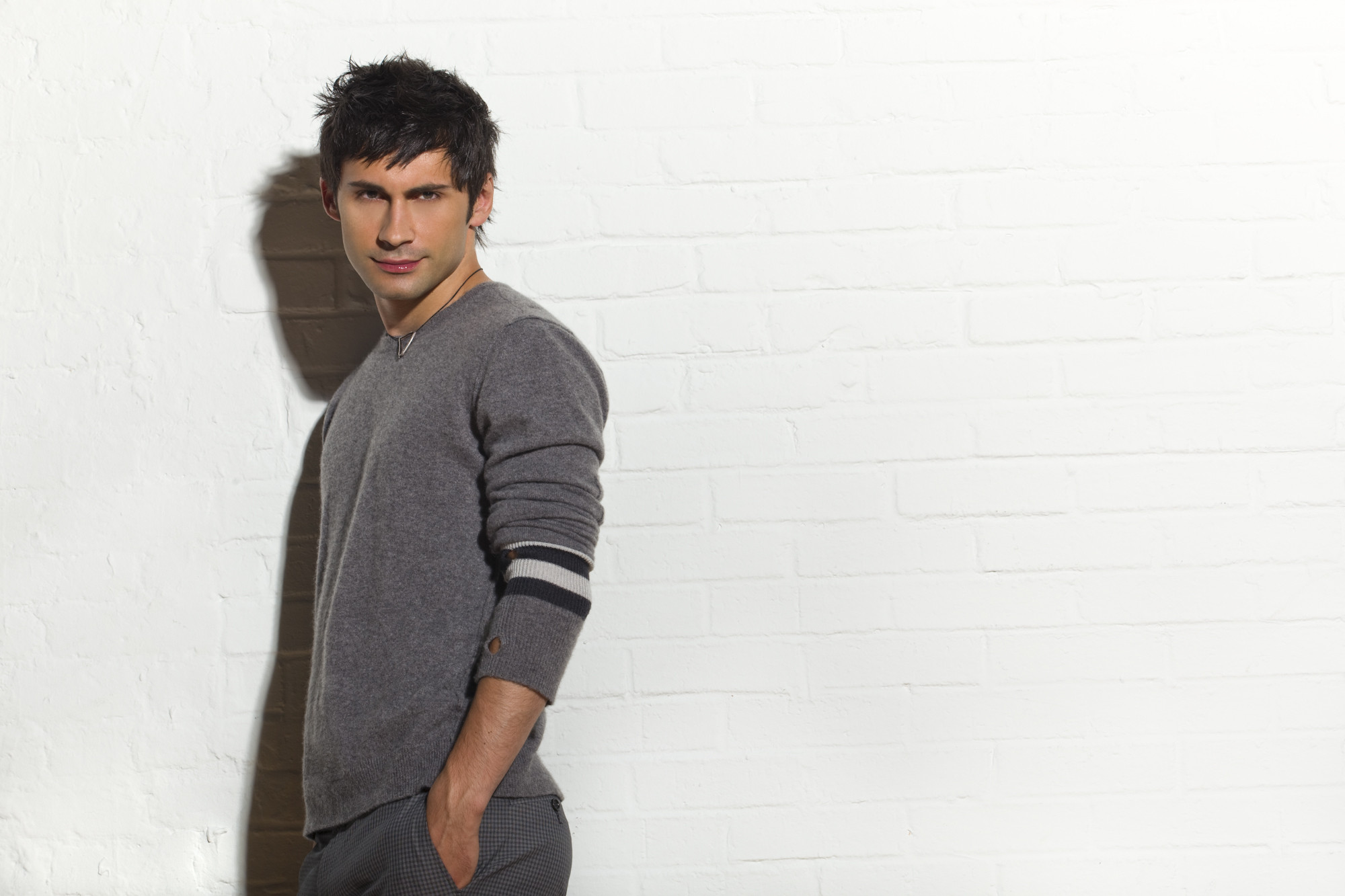 Dan Balan lanseaza un nou hit. Ce surpriza a pregatit artistul pentru fani