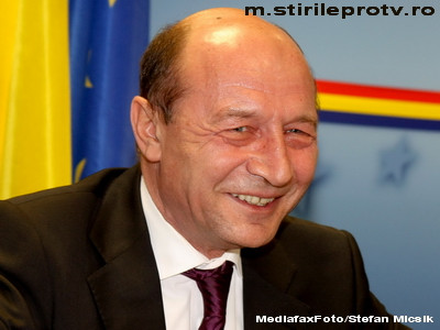 Basescu: PSD si PNL sa zica bogdaproste daca nu pierd drastic alegerile