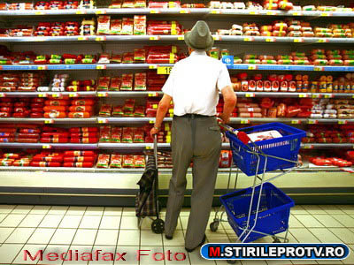 Romanii, resemnati. Se asteapta la un nou val de scumpiri