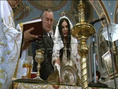 Sotii Cozma si-au reinnoit juramintele cu un sarut si-o tacere