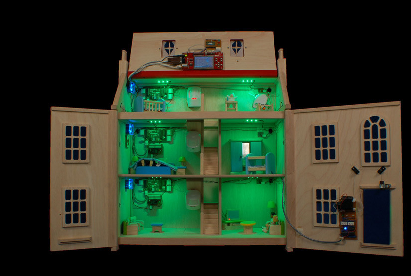 Vezi cum arata casa care "simte" daca ai cazut sau te doare ceva! FOTO