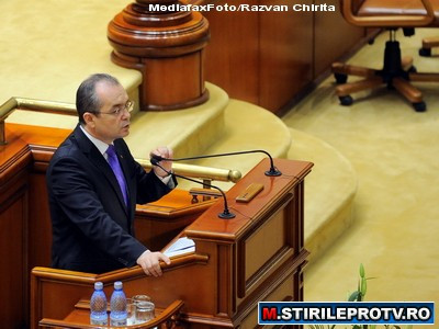 Uioreanu: Lui Boc ii e frica de parlamentarii PDL