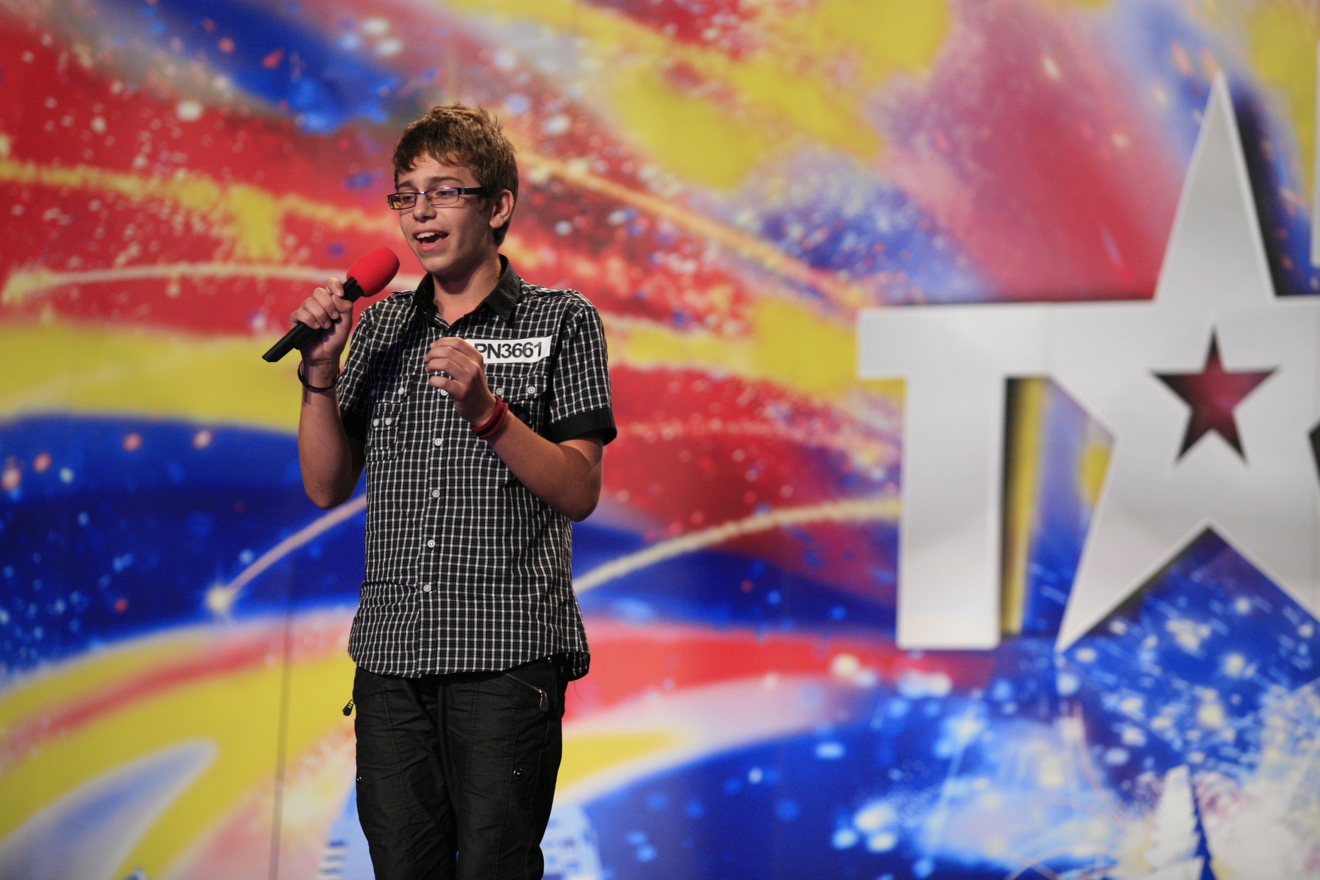 Mama lui Narcis Ianau: Daca ajungi in finala vin din Italia sa te vad