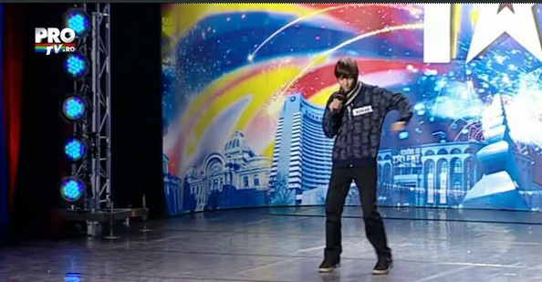 Romanii au talent: Justin Bieber de Romania. Vezi daca a dat gata juriul