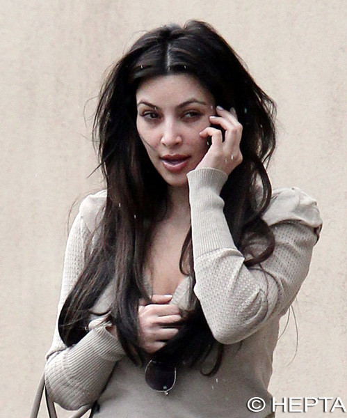 FOTO. Fara machiaj, adio stralucire. Adevarata fata a lui Kim Kardashian