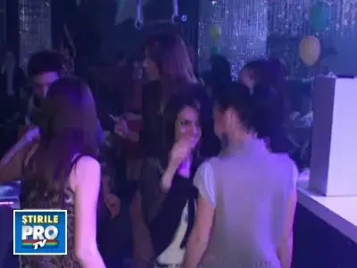 Decat sa munceasca pe bani putini, mai bine stau pe spinarea parintilor