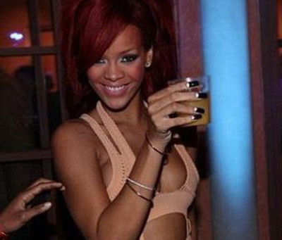 De ziua ei, Rihanna a dat o super petrecere. GALERIE FOTO