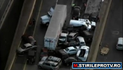 Accident urias in SUA: 30 de masini au intrat intr-un tir. VIDEO