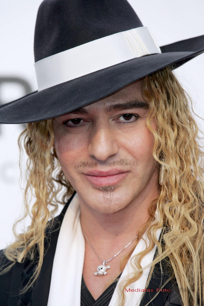 VIDEO. Declaratia lui Galliano care l-a dat afara de la Dior