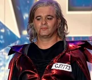 Romanii au talent: Dracula e fan Scooter - "rupe" ringul de dans. VIDEO