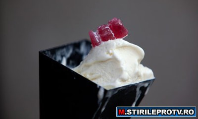 Inghetata cu lapte de la san ii topeste pe clienti. VIDEO