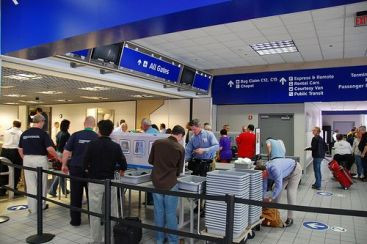 Grevele din Grecia dau peste cap orarele avioanelor