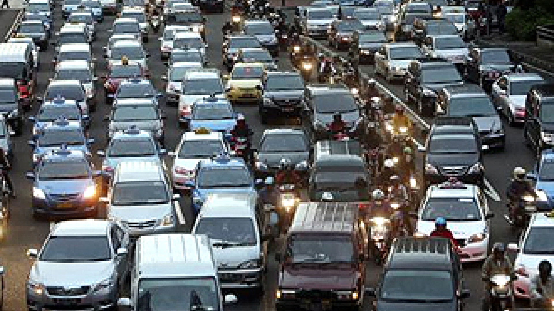 Criza din Libia coboara limita de viteza pe soselele din Spania