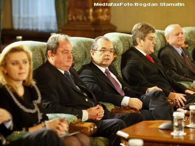Fratia puterii. Partidele din coalitie au semnat un protocol de colaborare