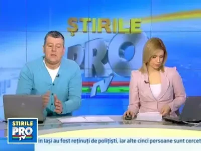 Cu castile in urechi, a pasit spre moarte. Calcat de tramvai si tarat 15m