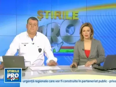 Ciocnire violenta urmata de incendiu, intre un microbuz si o masina