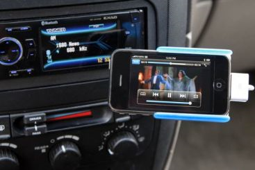 Cat te costa sa ai internet in masina? Cele mai tari programe