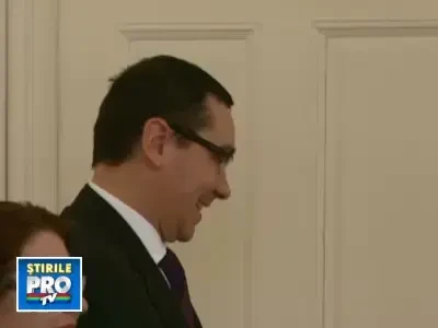 PSD cedeaza in fata frumusetii. Ponta, invins de tanara care a pozat goala