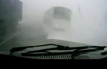 Noroc chior sau un super-sofer? Vezi cum scapa de la moarte sigura! VIDEO